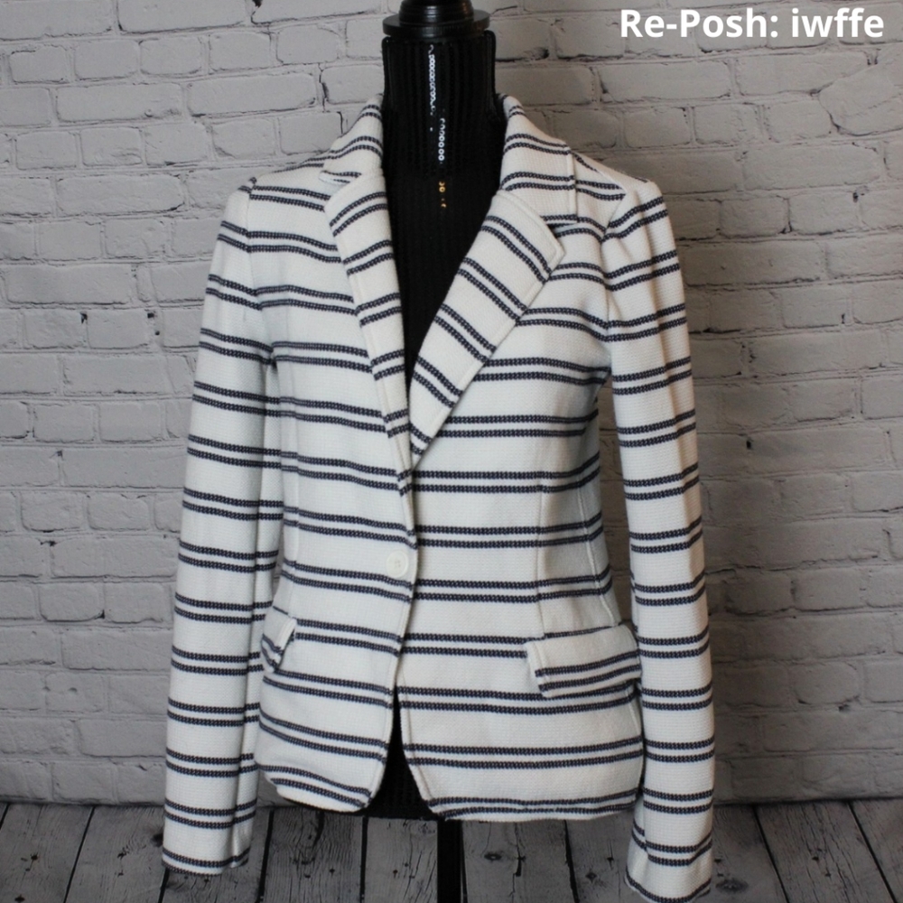 Three Dots Striped Blazer